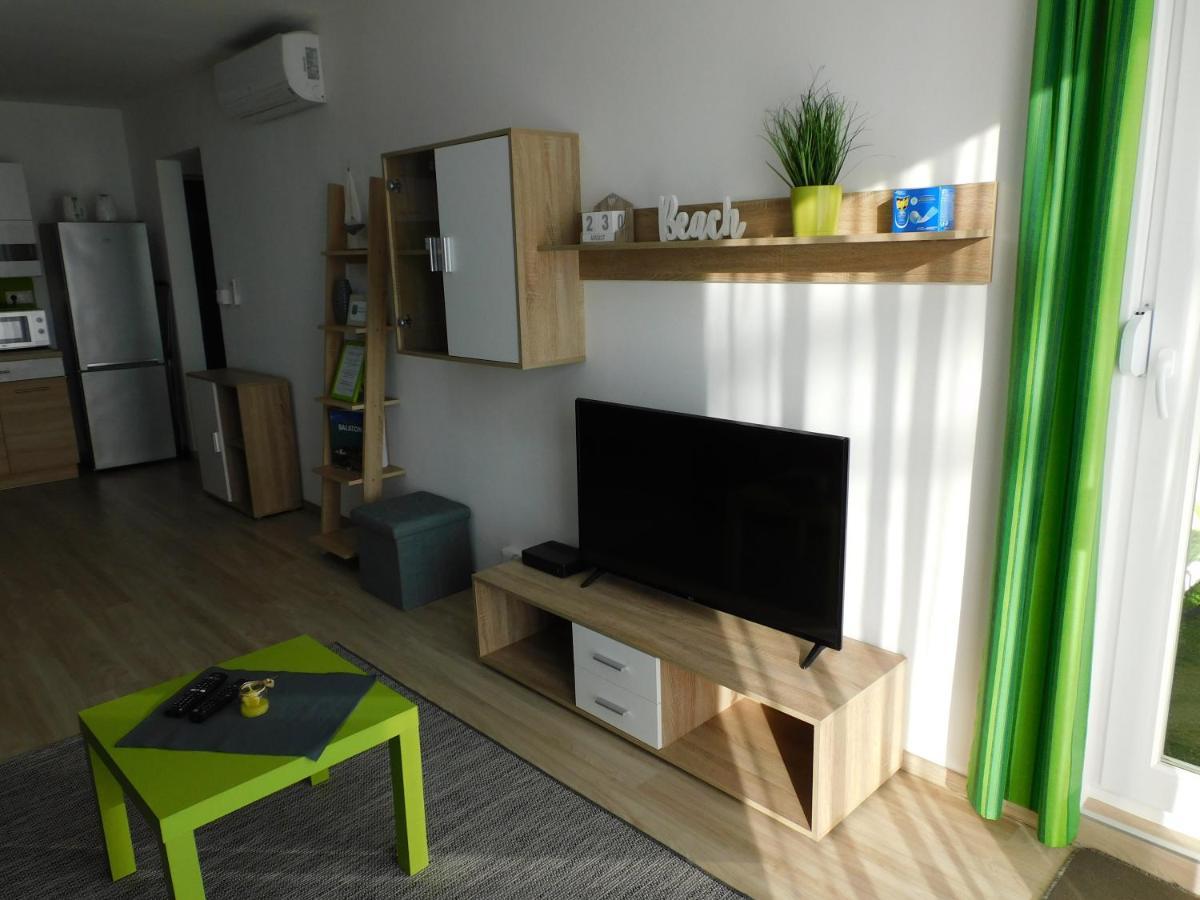 Katamaran Lägenhet Siófok Exteriör bild
